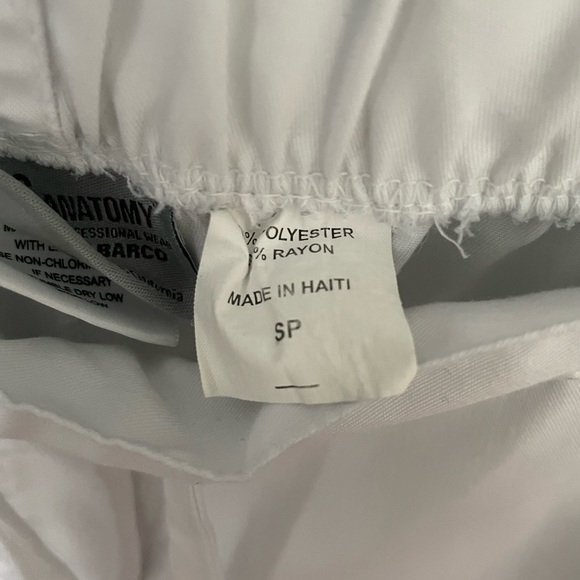 3/$25! Greys Anatomy White Scrub Pants - Picture 4 of 6